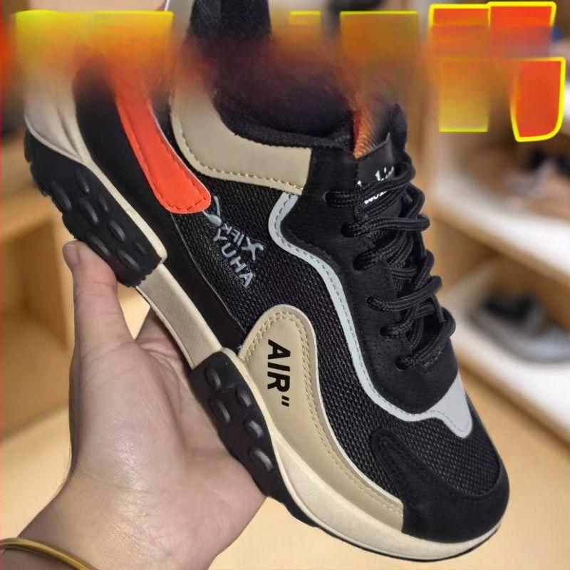 Vyriniai kasdieniai sportbačiai su blokų raštu, viršus iš sintetinės odos, EVA vidpadis, injekciniais forma padas, raišteliai