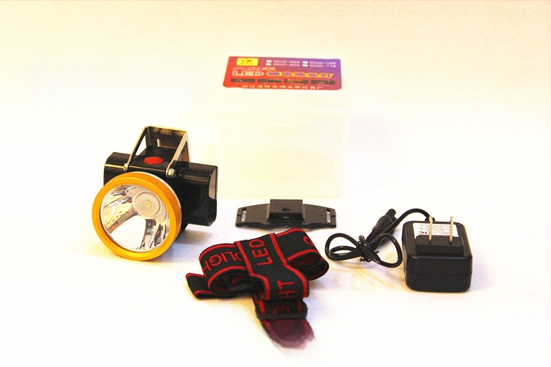 Saugos šalmas su LED galine žibintu požeminiam darbui, įkrovimo maitinimo šaltinis, atsparus vandeniui, diapazonas daugiau kaip 500 m