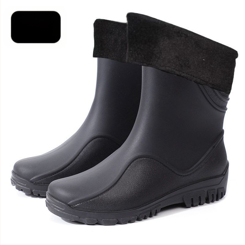 Vīriešu lietus zābaki vidēja garuma, plastmasas augšdaļa un zole, kokvilnas iekšējā zole, bez oderes, visām sezonām.