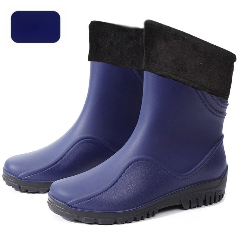 Vīriešu lietus zābaki vidēja garuma, plastmasas augšdaļa un zole, kokvilnas iekšējā zole, bez oderes, visām sezonām.