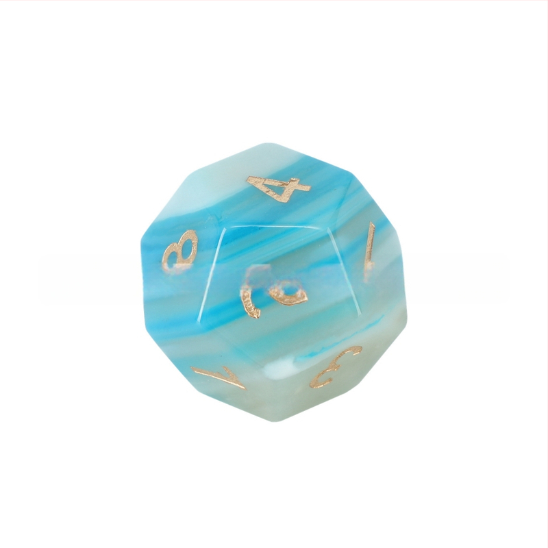 Galda spēļu kauliņi – dabīgi kristāla dārgakmeņi, divdesmitpusēji, taisnā leņģa stilā, wowu