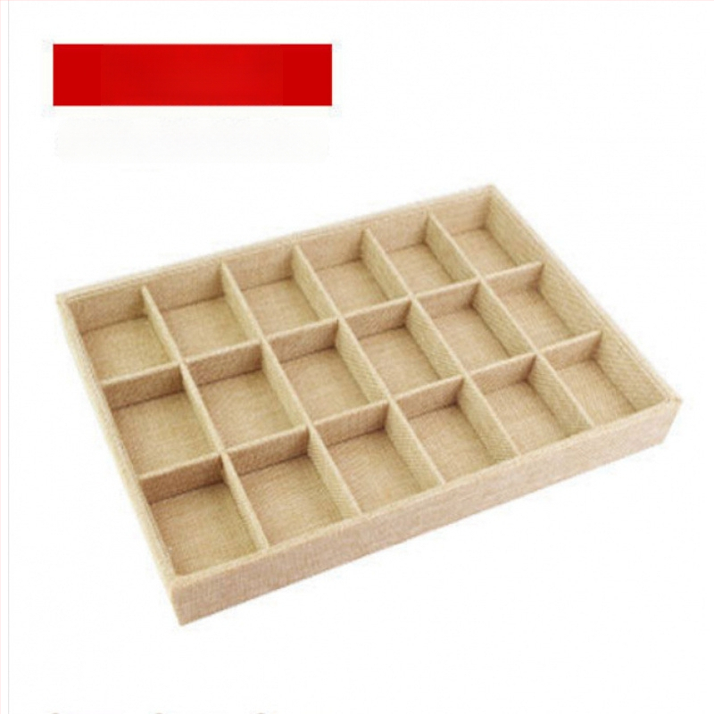 Gredzenu un juvelierizstrādājumu demonstrēšanas paliktnis — ABS materiāls, samta iekšējā apdare, viens līmenis, augstas klases dizains, šuvju izstrāde