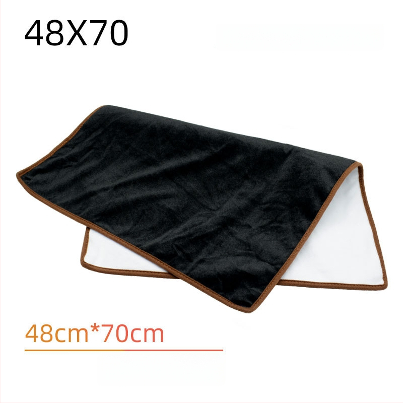 Viengabala rotaslietu demonstrācijas audums, plakanā stila, flaneles un citi materiāli, šuvju salikšana, pavasaris 2023