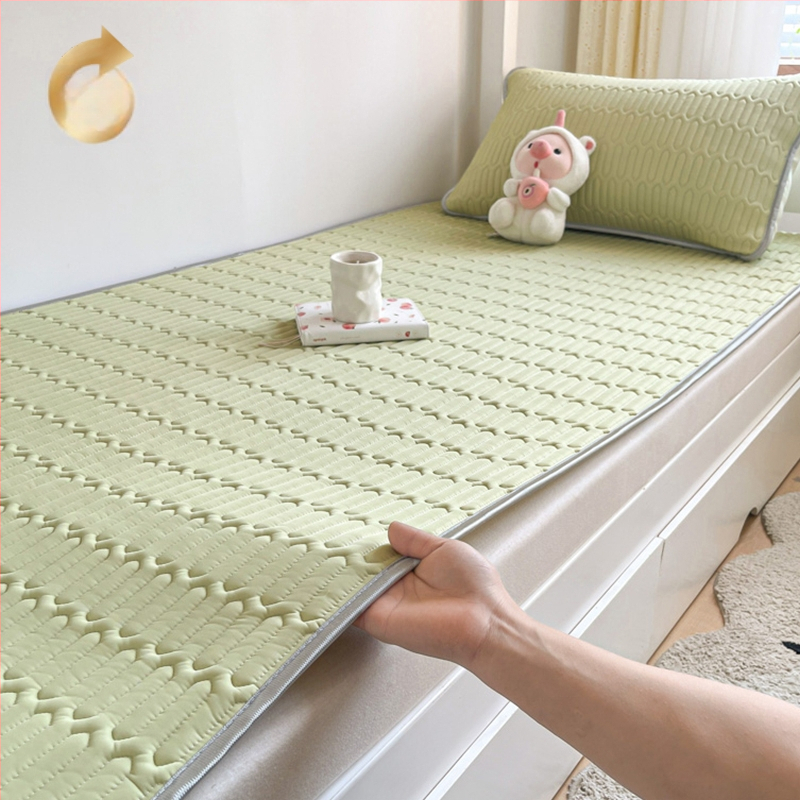 Gultas palags studentu kopmītnēs, dabīgs latekss, lateksa saturs 90% vai vairāk, drukāts audums, universāls stils