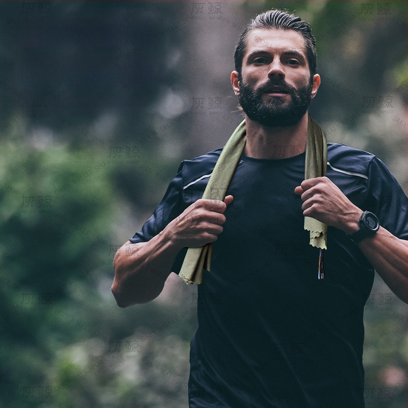 Prosop de sport din microfibră – uscare rapidă, respirabil, portabil, absorbție apă 0–5 s