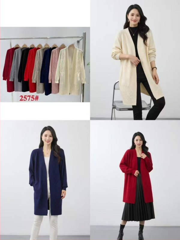 Kardigāna stila adījums ar V kaklu, garas piedurknes, vidēja garuma, audums Andy velvet ar polyesteru