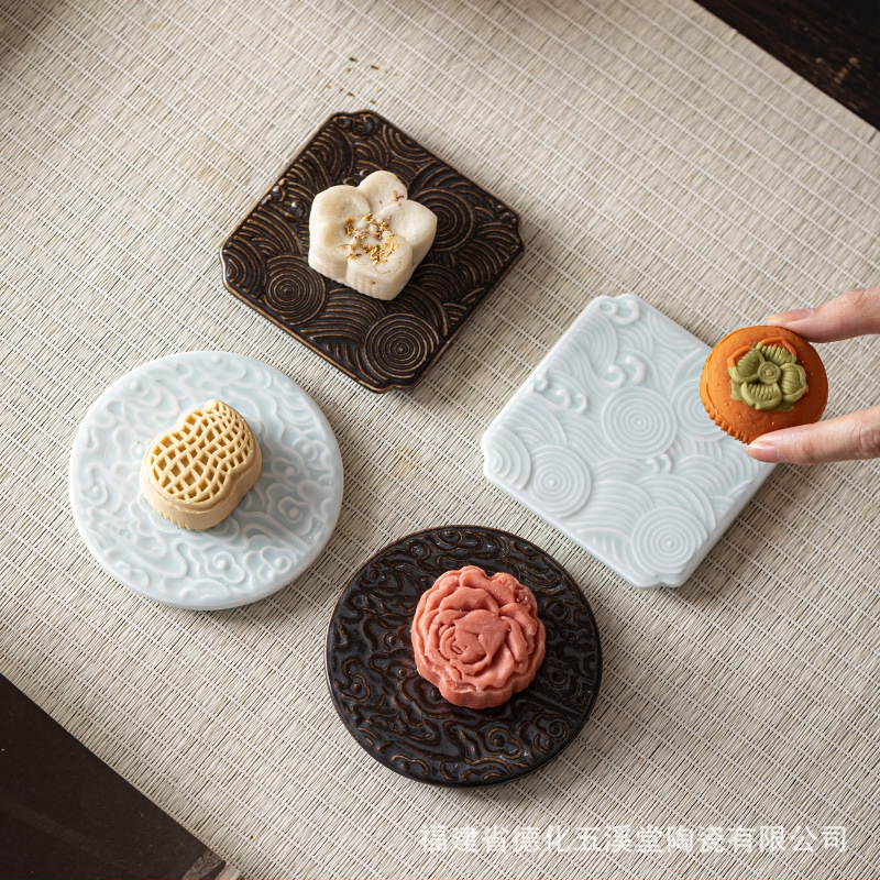 Порцеланова плодова чиния — Wuxitang, китайска простота, лек лукс ретро, код продукта: Full Moon Auspicious Clouds Saucer