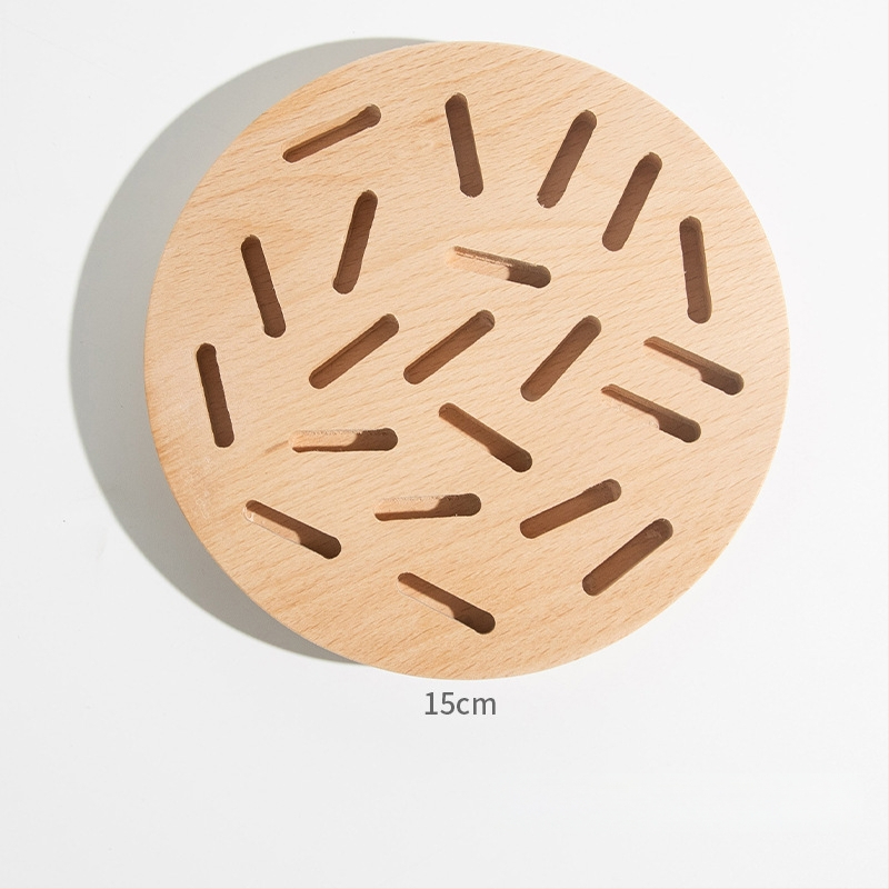 Koka juvelieru displeja trauks, mākslinieciskais stils, 2025. gada pavasaris