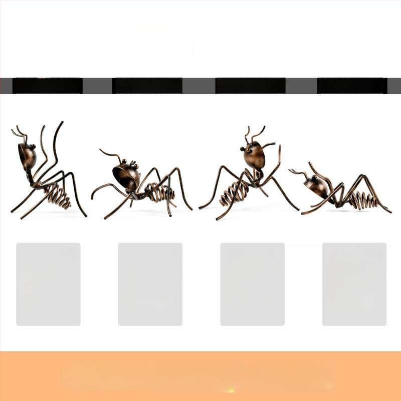 Vasból készült borosállvány rajzfilmszerű hangyamotívummal otthoni és bár dekorációhoz