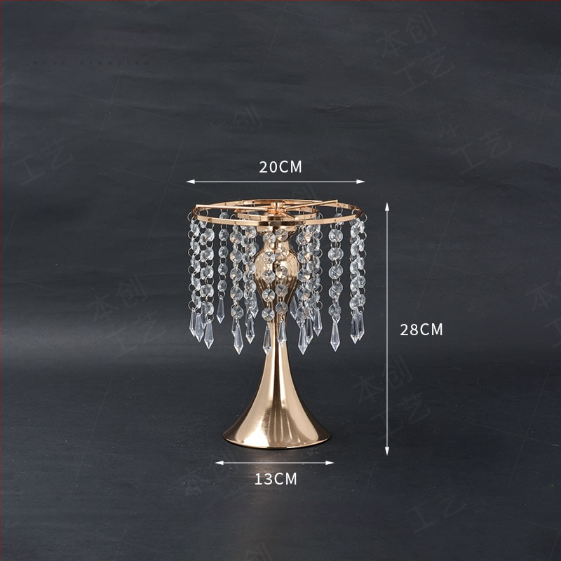 Ziedu vāze ar pērļu un kristālu pērlēm kāzu dekoram (Zīmols: Benchon; Materiāls: Dzelzs; Kategorija: Vietas izkārtojuma rekvizīti; Tips: Ziedu vāze ar pērlītēm)