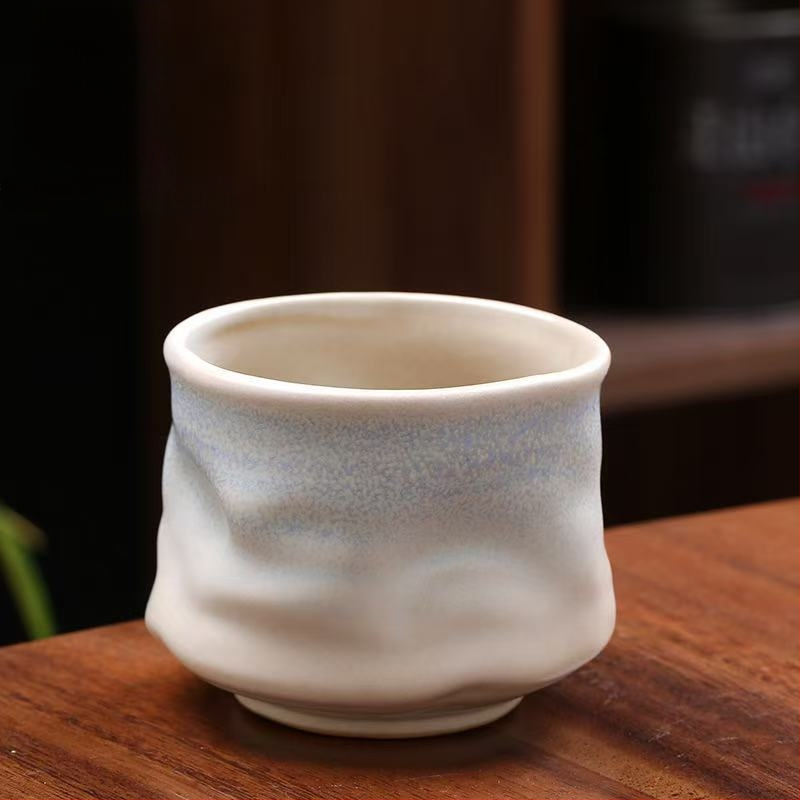 Kavos puodelis iš akmens keramikos, rankų darbo, raukšlėta nelygi forma, krosnies glazūra, svoris 230 g, prekės ženklas Mingjiang Haoyi, personalizavimas, logotipo atspausdinimas.