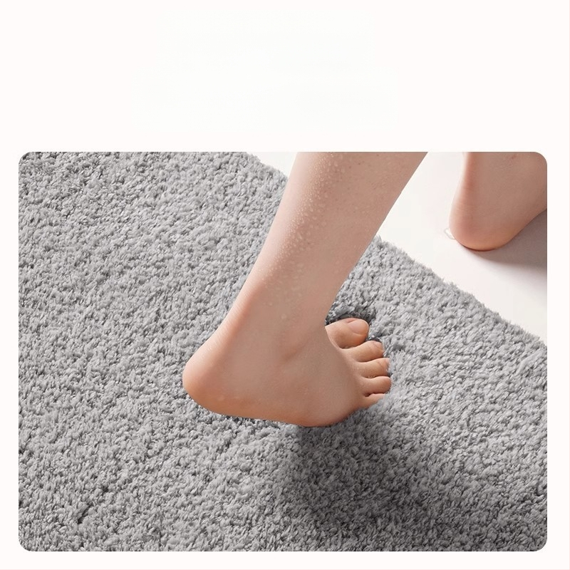 Килим за баня – квадратна форма, флокинг материал, машинно пране, прост и модерен дизайн