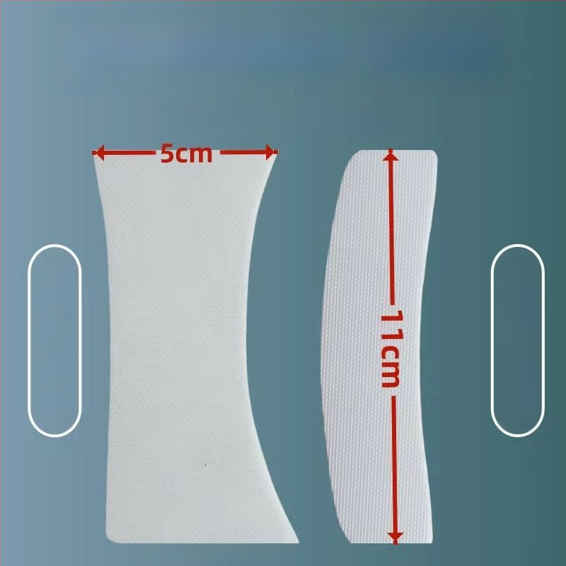 Plecu spilventiņi ar Velcro, nemanāmi un pretdrīzoši, ātri pielāgo plecu līniju; Materiāls: neaudums; Biezums: normāls