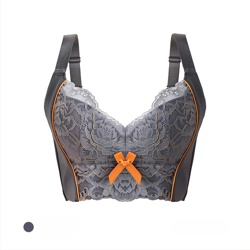 Krūšturis komplekts ar 3/4 kausiem, plāns veidots kauss, fiksētas plecu lencītes, mugurē sešas sprādzes, savilkšana un augšējā atbalsts