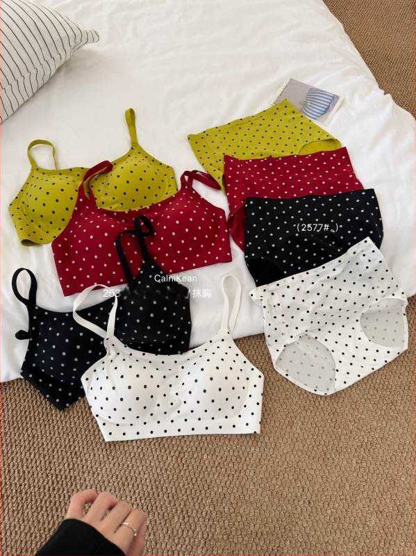 Retro ar punktotu dizainu krūšturu komplekts, 3/4 kauss, fiksēti plecu sargi, elpojošs un ērts