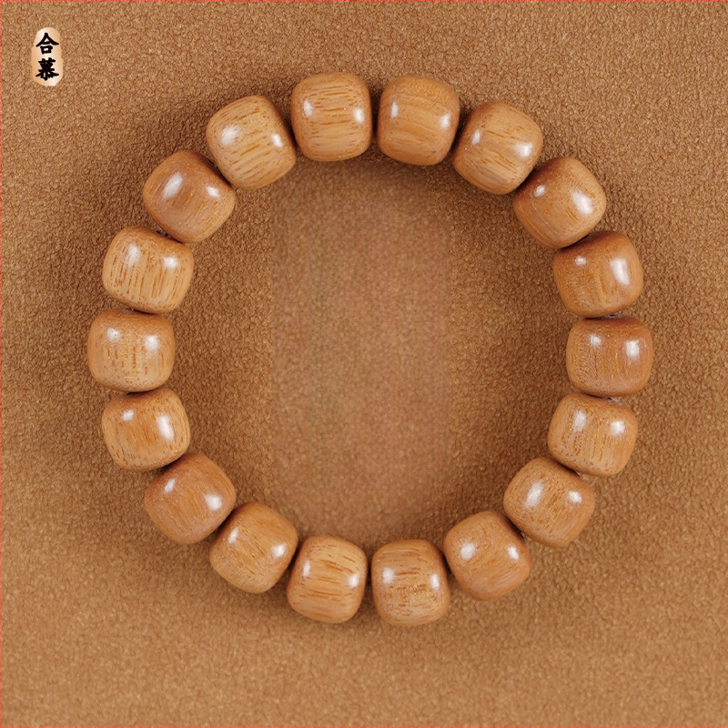 Virsikpuust käevõru 108 helmiga, budistlikud helmed, etnilise stiiliga, poleeritud viimistlus, poolkäsitsi ja poolmasinaga töödeldud