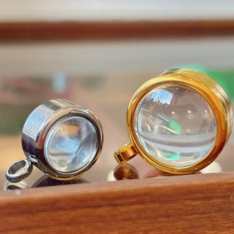 Nerūsējošā tērauda apaļš piekariņš kaklarotai ar izliektu virsmu, elektroplatēšana, daudzpusīgs stils