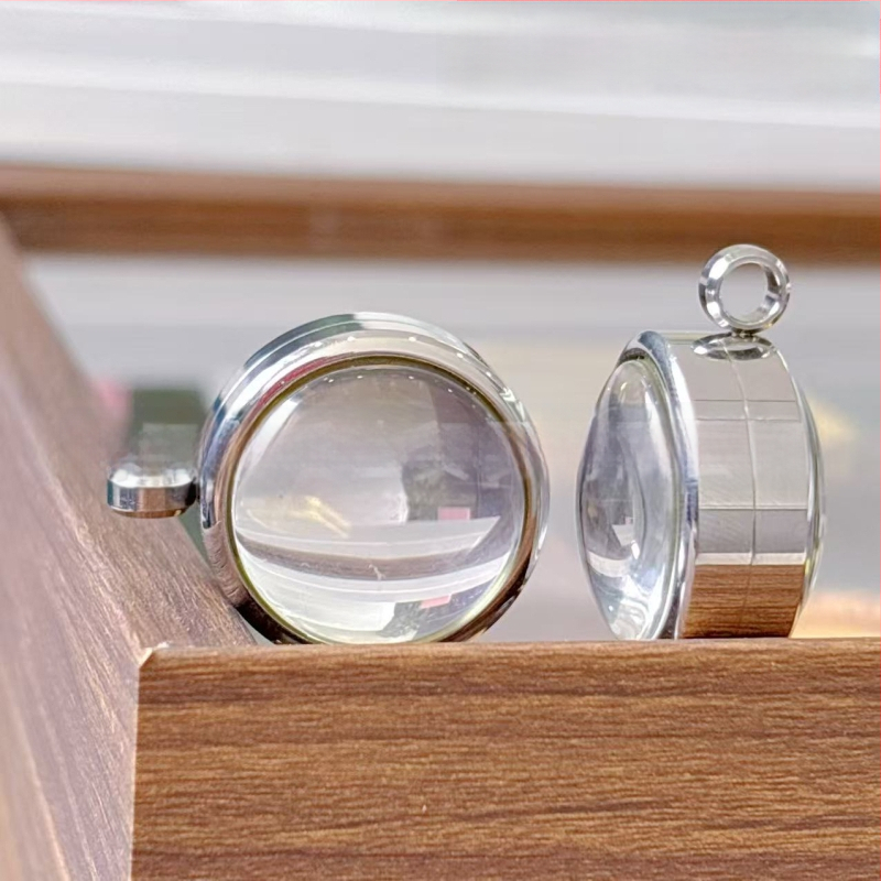 Nerūsējošā tērauda apaļš piekariņš kaklarotai ar izliektu virsmu, elektroplatēšana, daudzpusīgs stils