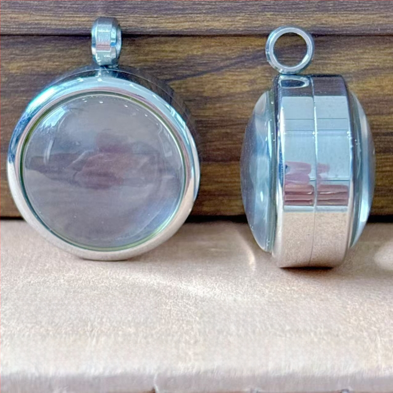 Nerūsējošā tērauda apaļš piekariņš kaklarotai ar izliektu virsmu, elektroplatēšana, daudzpusīgs stils