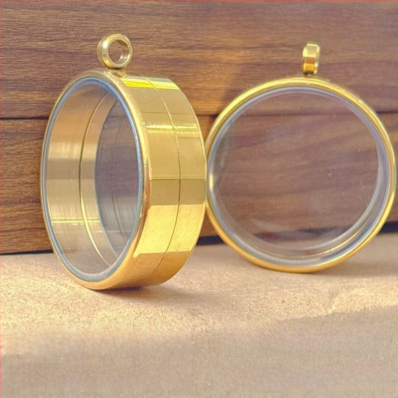 Nerūsējošā tērauda apaļš piekariņš kaklarotai ar izliektu virsmu, elektroplatēšana, daudzpusīgs stils