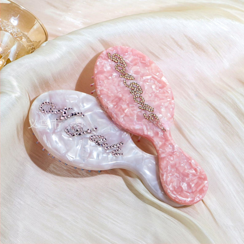 Personalizēta matu ķemme ar gaisa spilvenu – ar personalizētu vārdu, acetāts, Dove zīmols, luksusa stilizēšanas instruments