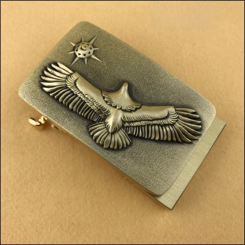 Vaska jostas sprādze ar automātisku aizvērumu, retro stilā, brīvā laika izmantošanai.