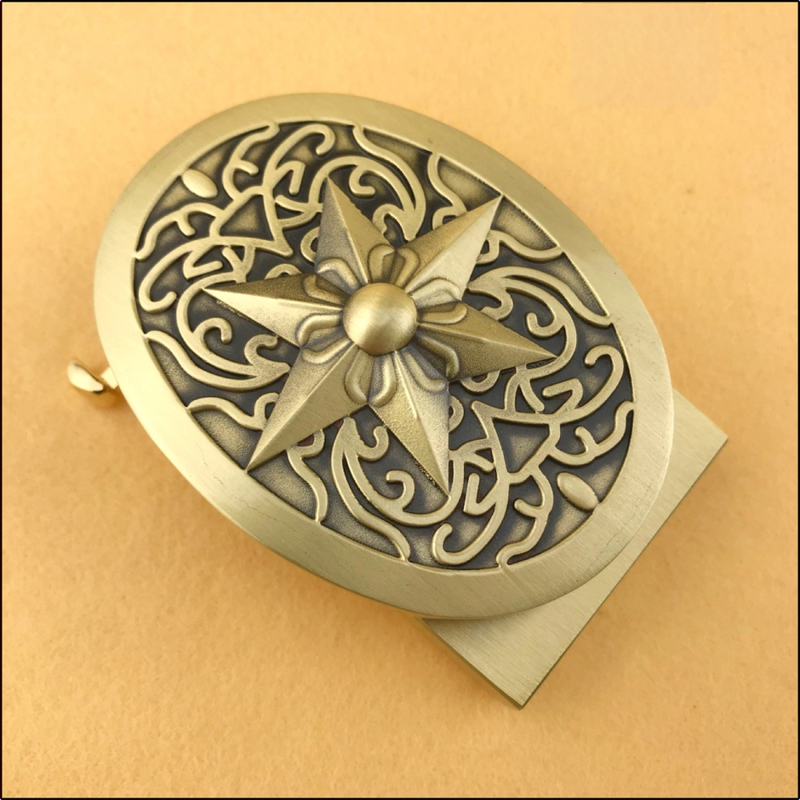 Vaska jostas sprādze ar automātisku aizvērumu, retro stilā, brīvā laika izmantošanai.