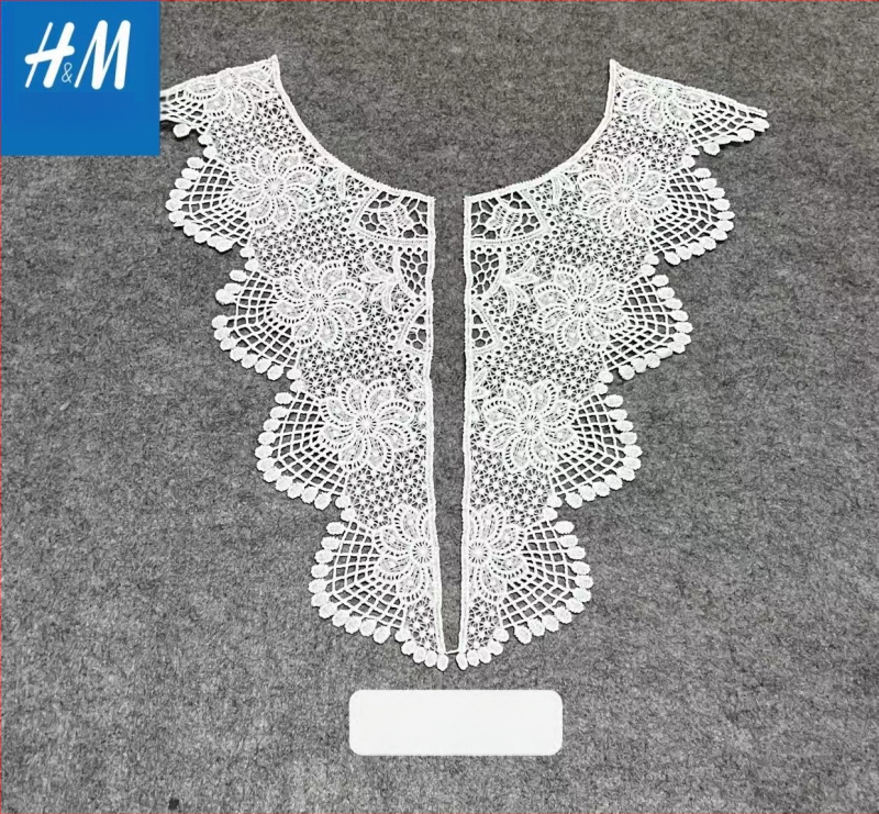 Palaidinė iš vandens tirpstantiems siuvinėjimams iš nėrinių medžiagos su tinkline apykakle, gėlių siuvinėjimas, Korėjos stilius