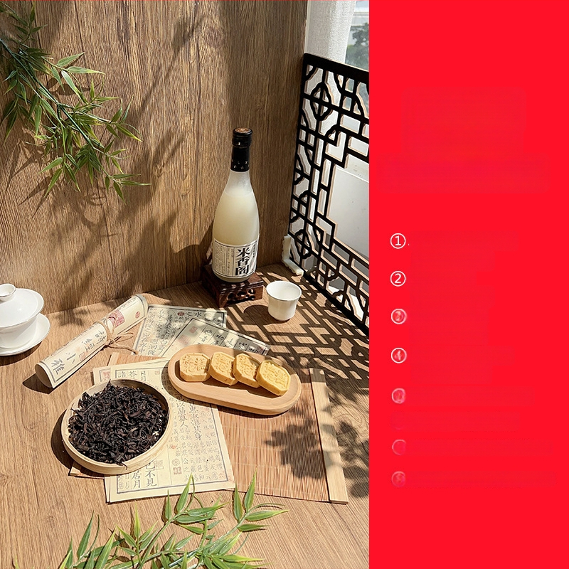 Fotorekviziti u drevnom stilu, antikne jade lutke, drveni pozadinski okvir, kod proizvoda Xw5g7eym