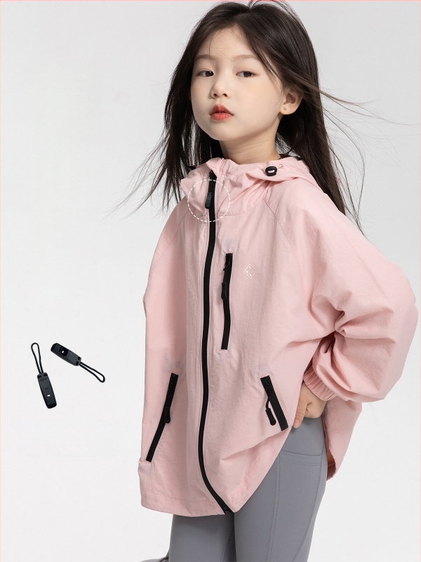 Striukė mergaitei su trim apsaugomis: kvėpuojanti, atspari vandeniui ir vėjui, su gobtuvu, 7–12 metų vaikams — CLARA GIRLS