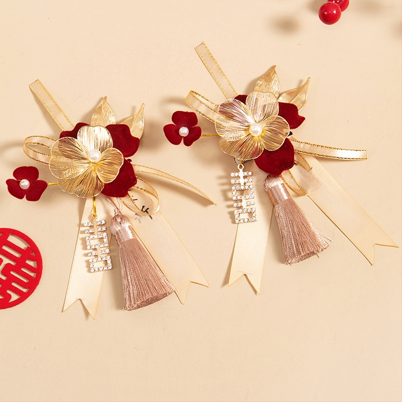 Kāzu corsage komplekts ar zīda ziediem, roku darītas brošes līgavai, līgavim un vecākiem