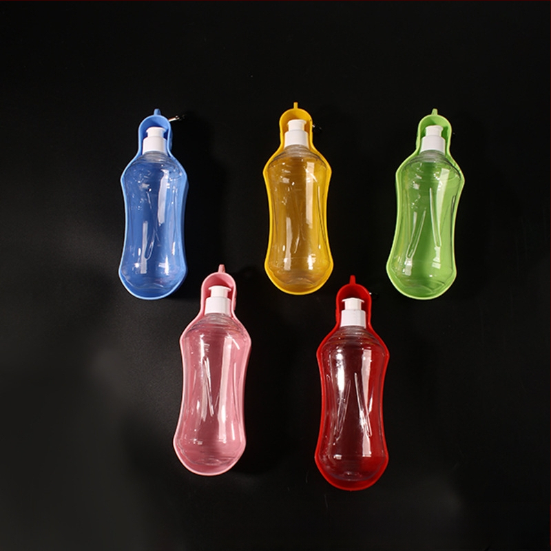 Naminių gyvūnėlių vandens puodelis su pakabintu automatu — plastikinis, prekinis ženklas Dog overlord, tinkamas šunims ir katėms