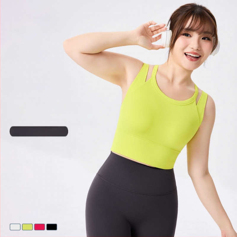 Joga krūšturis ar fiksētām kupām, glīts muguras dizains, cieša piegulšana; Materiāls: Nīlons 79% + Spandeks 21%; Audums: ķīmisko šķiedru maisījums; Garums: 40.5–41.7 cm