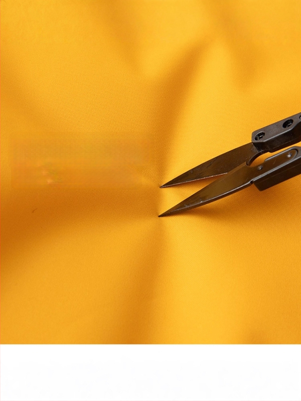 Kardigan-stiilis talvemantel eemaldatava kapuutsiga, fleecevooder, eesmine tõmblukk, pikkus 80–100 cm, polüester täidis ja vooder