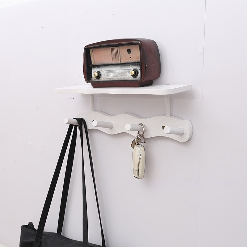 Koka sienas uzglabāšanas plaukts ar āķiem (Materiāls: Koks; Montāža: Sienas piestiprināšana; Stils: Mūsdienīgs minimalistisks; Slāņu skaits: 1)