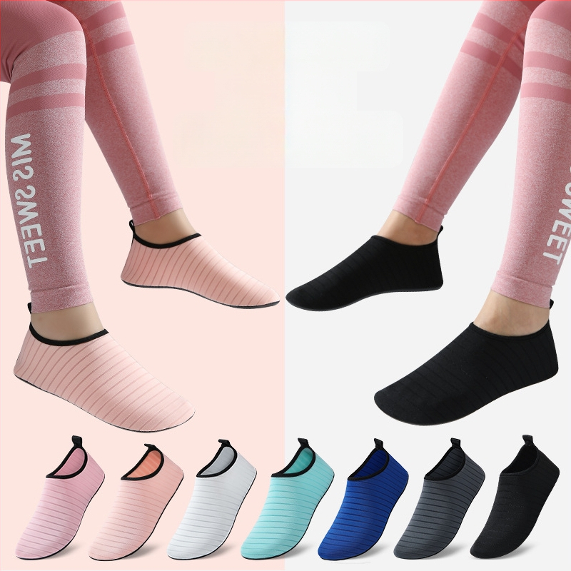 Pieaugušo ūdens apavi – elpojoši, ātri žūst, augšdaļa ar tīklu, vidēja augstuma, neslīdoša gumijas zole