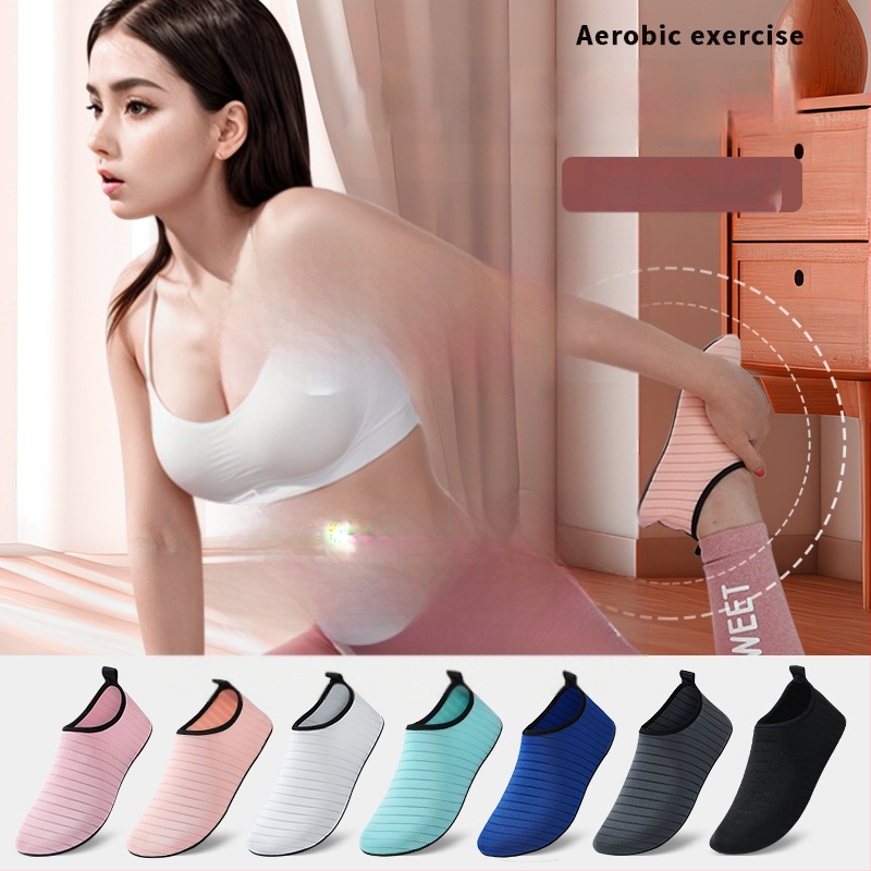 Pieaugušo ūdens apavi – elpojoši, ātri žūst, augšdaļa ar tīklu, vidēja augstuma, neslīdoša gumijas zole