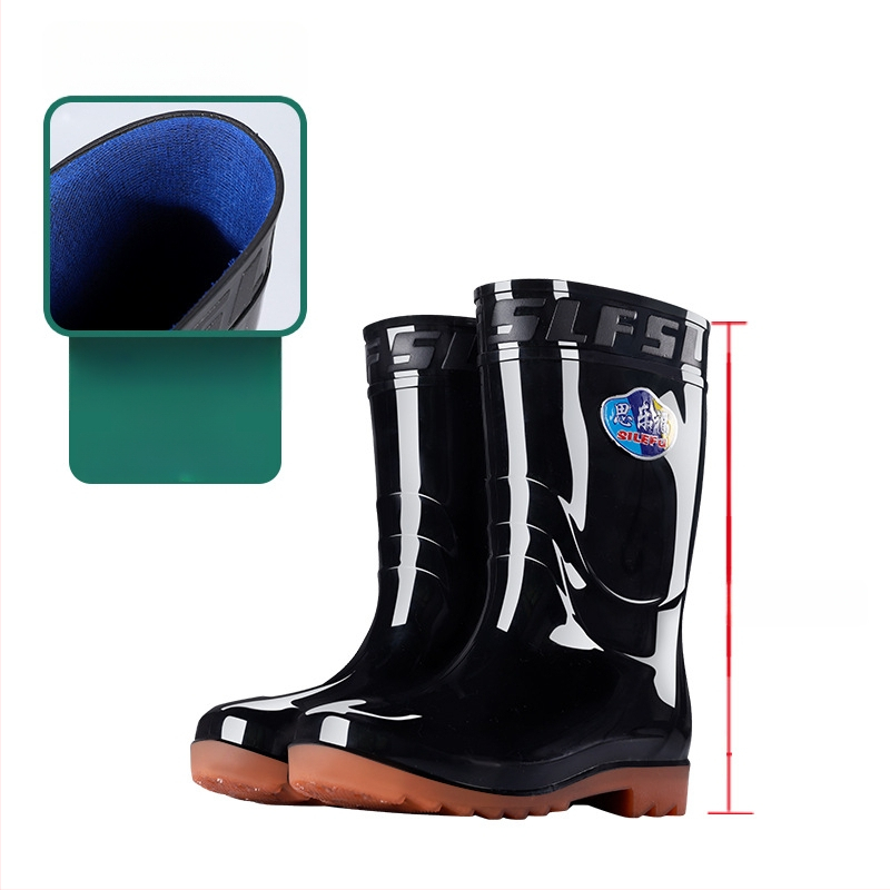 Vīriešu lietus zābaki, augsti, ūdensnecaurlaidīgi, neslīdoši, ar fleece iekšējo apdari, no plastmasas, ražoti ar injekcijas formēšanu.