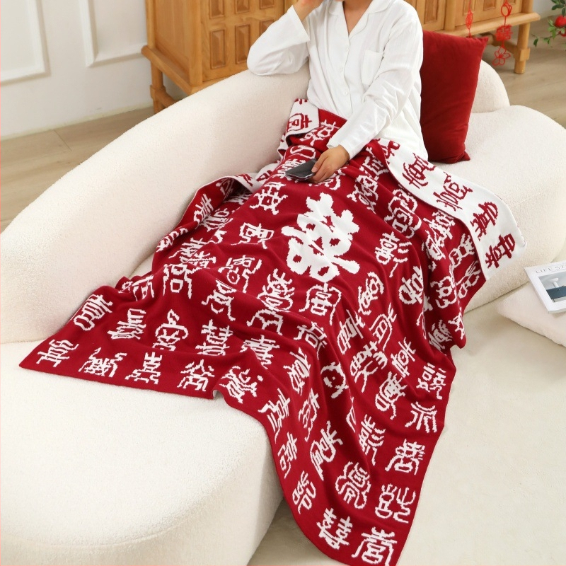 Dekoratyvinė pledė kaip dovana ilgaamžiškumui – iš bambukų pluošto ir modal core-spun siūlų, 1050 g, geometrinis raštas, šiuolaikinis stilius