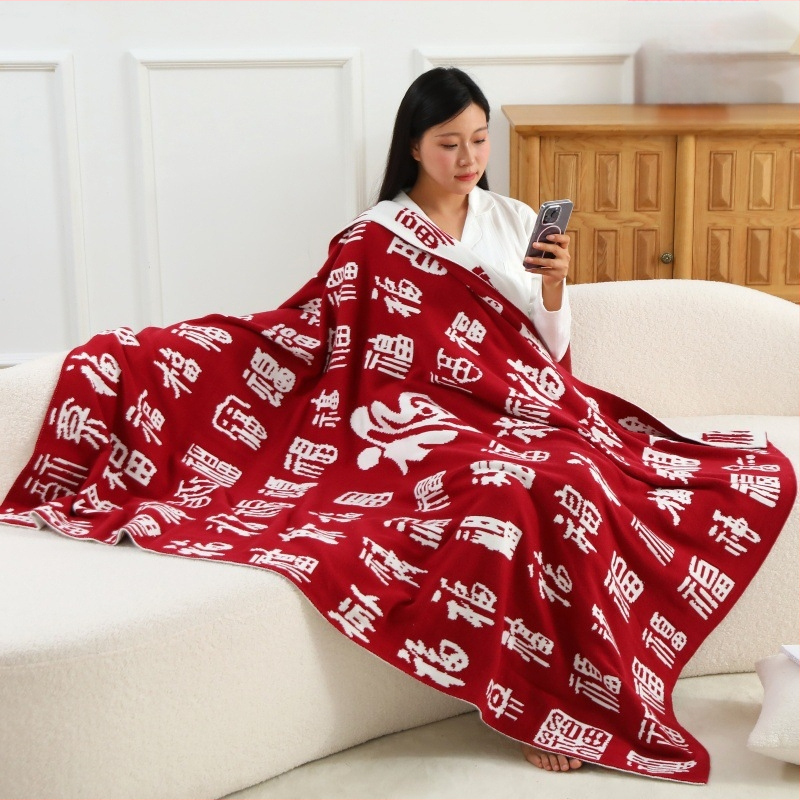 Dekoratyvinė pledė kaip dovana ilgaamžiškumui – iš bambukų pluošto ir modal core-spun siūlų, 1050 g, geometrinis raštas, šiuolaikinis stilius