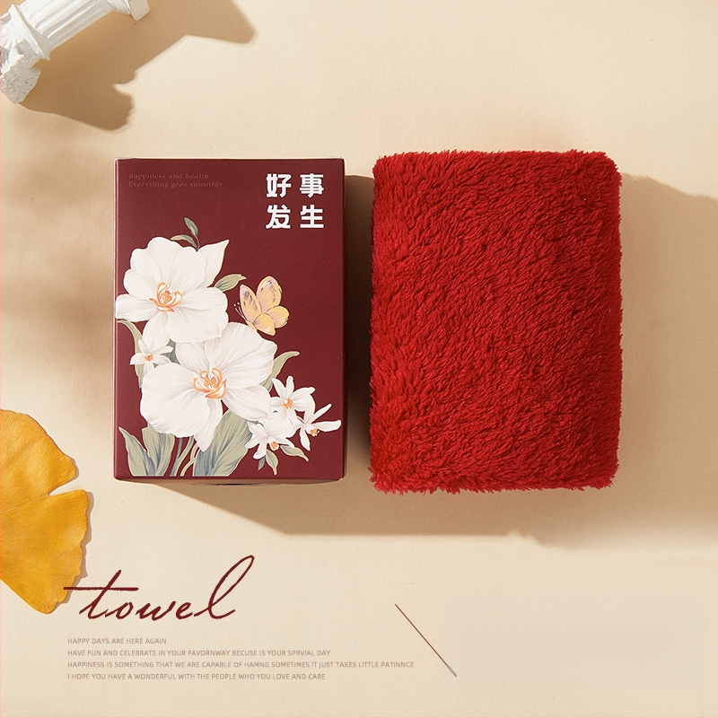 Evening Dovanų dėžutė su rankšluosčiu pamergoms — vestuvinė dovana