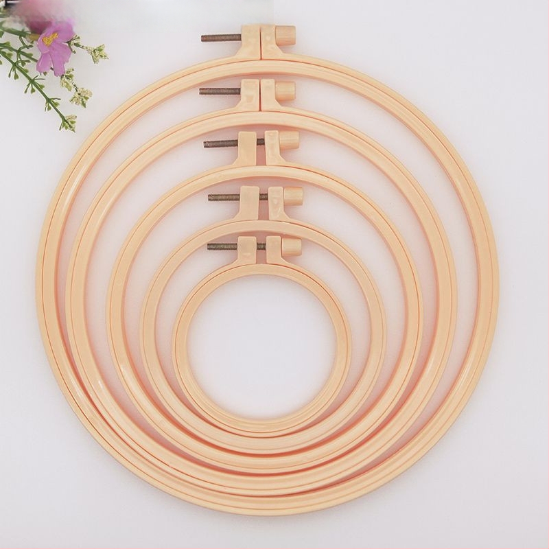 Körkörös keret keresztszemes hímzéshez bambusz imitációs dizájnnal, márka Scenery, anyag: műanyag lemez, hímzés típusa: keresztszemes, stílus Ming és Qing klasszikusok
