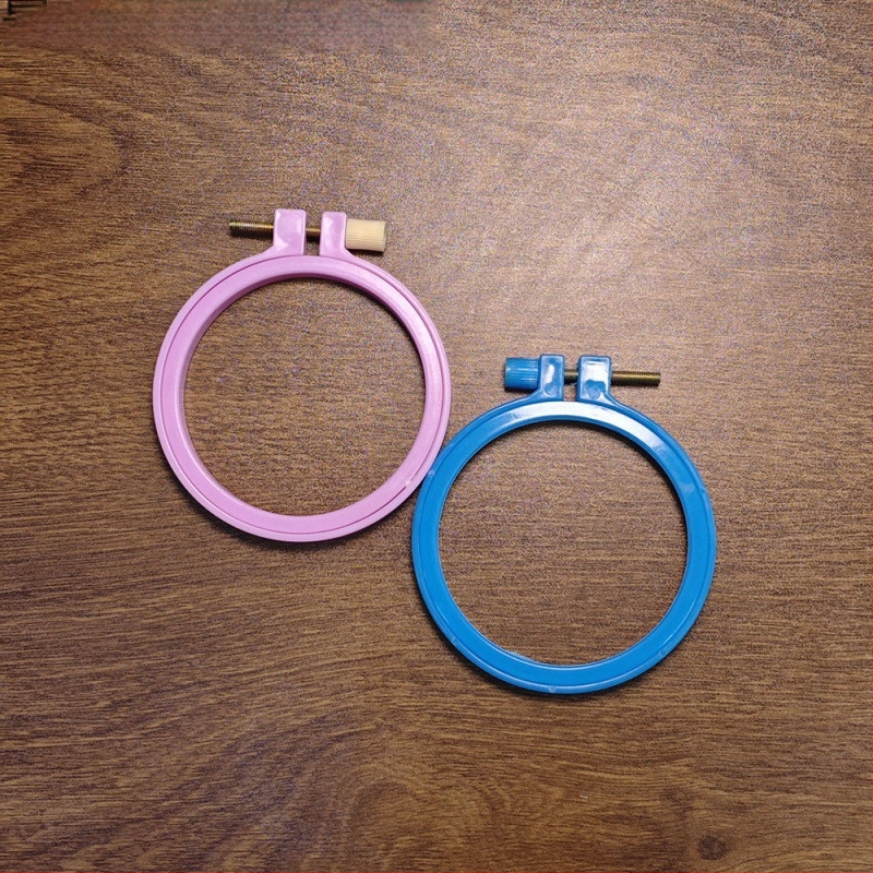 Körkörös keret keresztszemes hímzéshez bambusz imitációs dizájnnal, márka Scenery, anyag: műanyag lemez, hímzés típusa: keresztszemes, stílus Ming és Qing klasszikusok