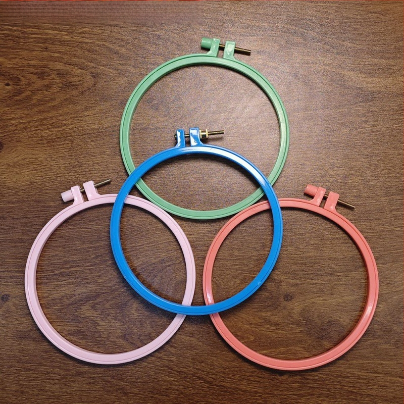 Körkörös keret keresztszemes hímzéshez bambusz imitációs dizájnnal, márka Scenery, anyag: műanyag lemez, hímzés típusa: keresztszemes, stílus Ming és Qing klasszikusok