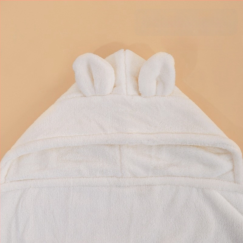 Koralinio fliso kūdikių vonios rankšluostis su gobtuvu, sugeria ir greitai džiūsta, 500–800 g, visiems sezonams, animacinio stiliaus