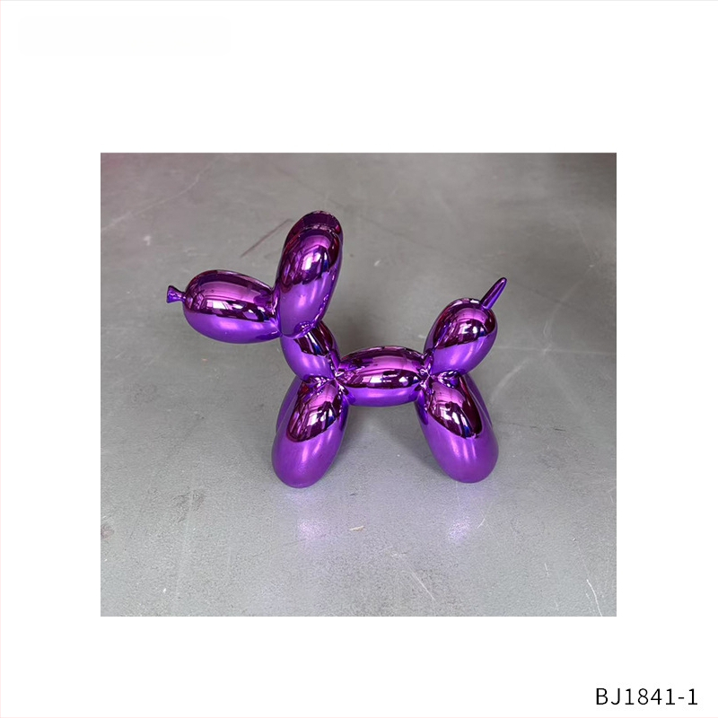 Baliono šuns skulptūra – šiuolaikinio meno stilius, plastmasos medžiaga, pusiau rankinis ir pusiau mechaninis gaminimas