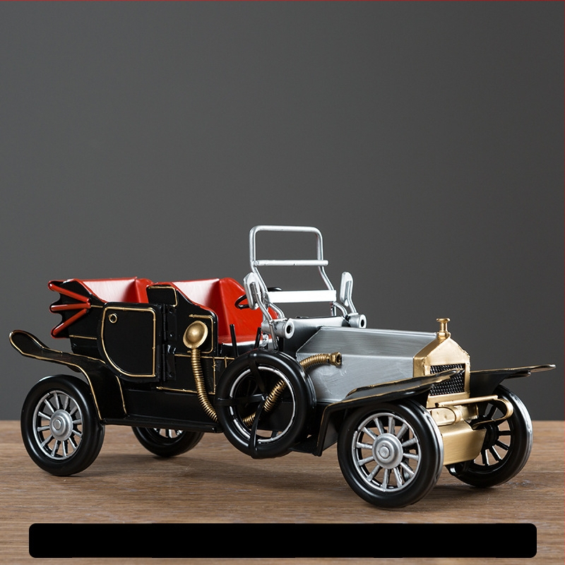 Geležinis vintage automobilio modelis – retro nostalgiška dekoracija namams, gimtadienio dovana klasės draugui