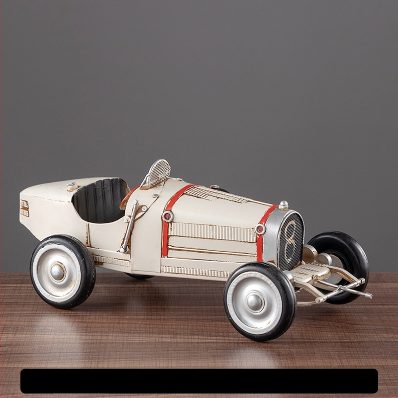 Geležinis vintage automobilio modelis – retro nostalgiška dekoracija namams, gimtadienio dovana klasės draugui