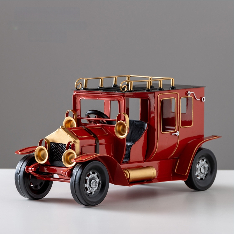 Geležinis vintage automobilio modelis – retro nostalgiška dekoracija namams, gimtadienio dovana klasės draugui