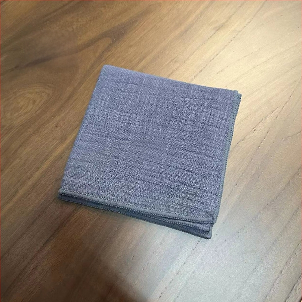 Négyzet alakú teáskendő pamut-linó keverékből – 260 g, slub fonal, fonal 21, hímzett szeg